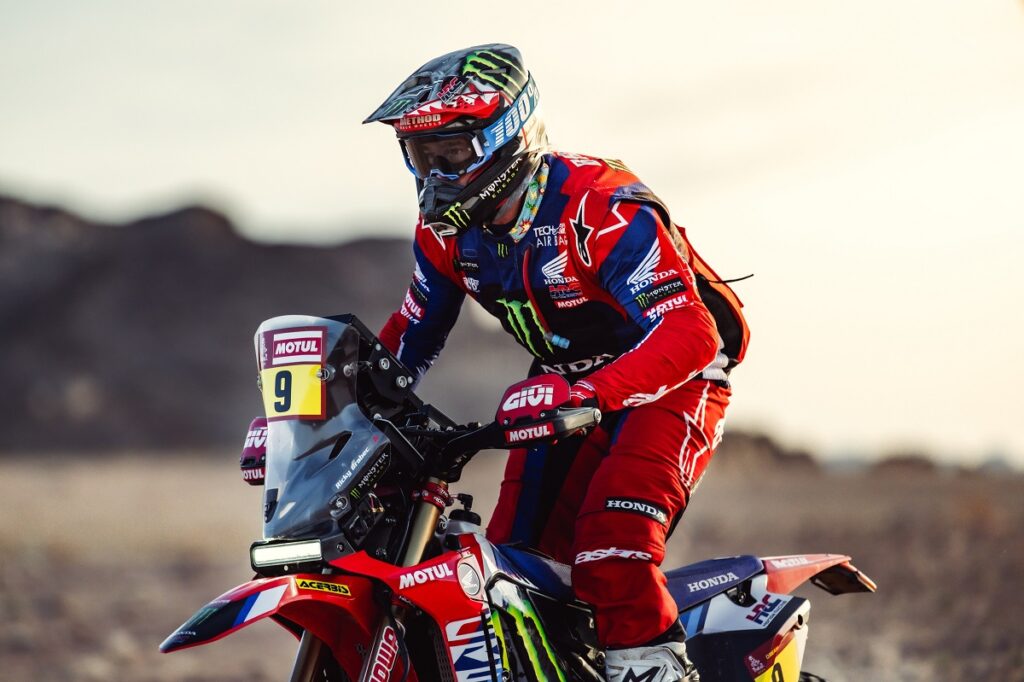 Dakar moto, Brabec e Honda trionfano. Sul podio Branch e Van Beveren
