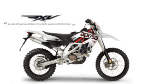 Guida completa all’Aprilia RXV 450 — spesso chiamata RX 450: enduro V-twin 77° a iniezione, anni di produzione, dati tecnici, punti di forza e criticità note, manutenzione e consigli per l’acquisto usato.