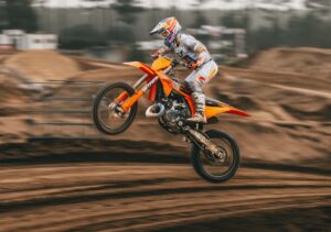 KTM SX 2027: la nuova gamma è ufficiale (e fa davvero paura)